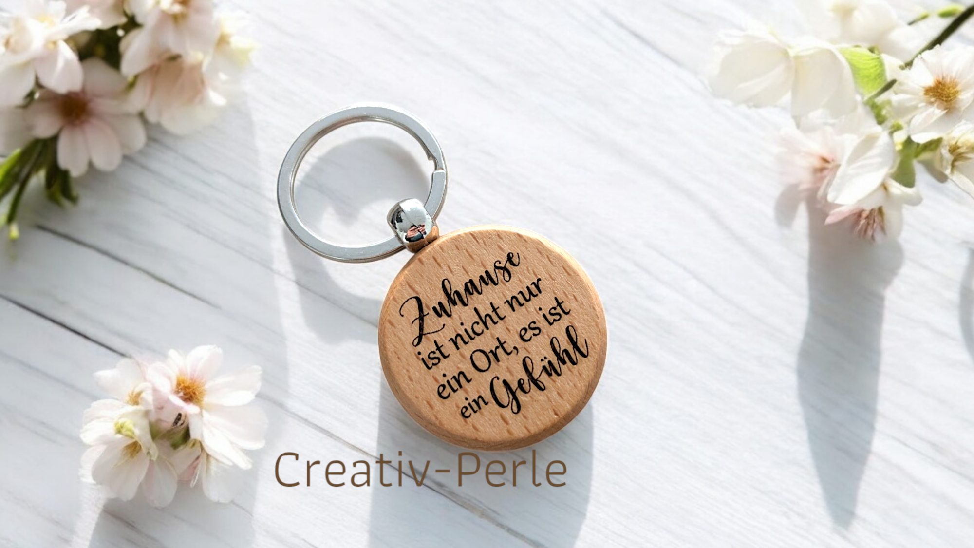 Schlüsselanhänger Holz rund "Zuhause"